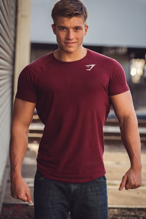 Personal Trainer Köln Sebastian Steinhausen Personal Trainer Köln Sebastian Steinhausen